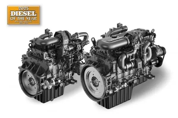 사진 왼쪽부터 DX05 엔진과 DX08 엔진의 모습.(HD현대인프라코어)