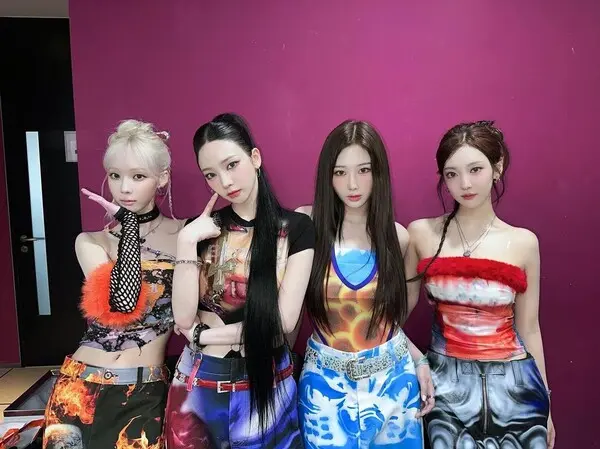 출처: 에스파 SNS