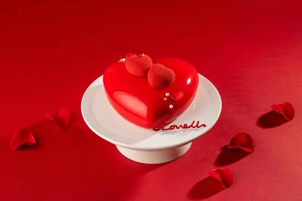 블랑제리 더 플라자 ‘루비 러브’ 케이크 (사진제공=한화호텔앤드리조트)