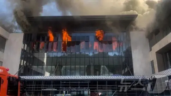 14일 오전 부산 기장군 반얀트리 호텔 신축 공사장에서 화재가 발생해 다수의 사상자가 발생했다. (부산경찰청 제공, 재판매 및 DB 금지)2025.2.14/뉴스1 ⓒ News1 조아서 기자