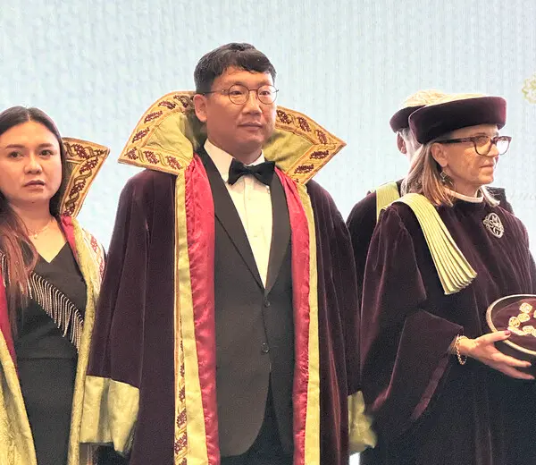 프랑스 보르도 와인 기사 작위를 받은 안진성 GS리테일 와인 MD 