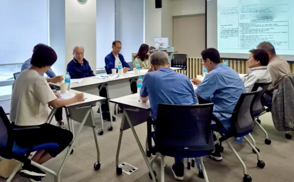  *인터넷신문윤리위원회(위원장 이재진, 이하 