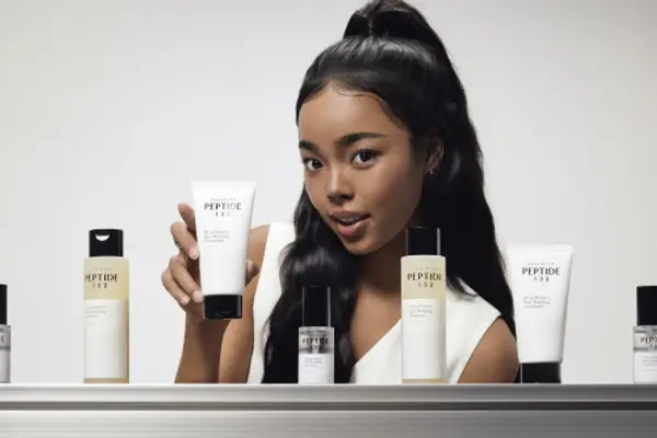 자사 브랜드 모델 박제니(사진 제공: 코스알엑스)