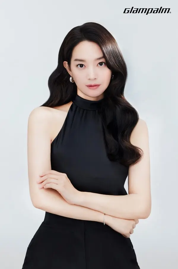  * 글램팜은 독보적 기술력과 프리미엄 감성을 한층 고급스럽게 전달하기 위해 배우 신민아를 브랜드 새 얼굴로 선정했다. 사진 제공=글램팜