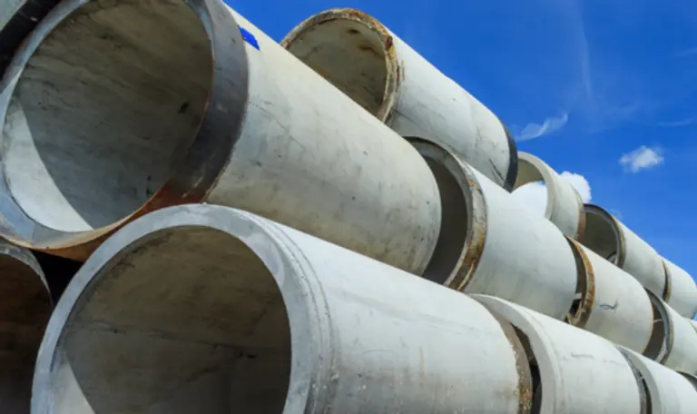 각종 화석연료를 실어 나르는 콘크리트 관은 간접적인 메탄 발생의 진원이기도 하다. 사진=EPA 홈페이지