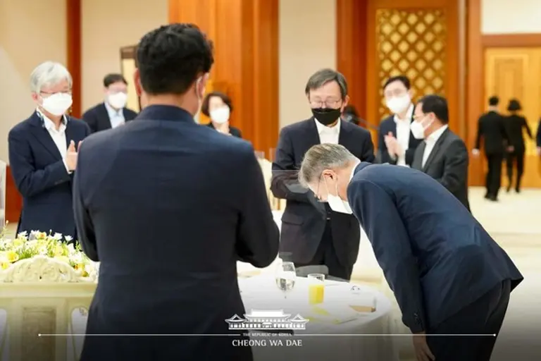 사진: 청와대 공식 페이스북