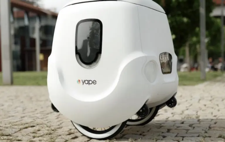 이탈리아 밀라노에서 시범 운행에 들아가는 완전 자율주행 배송 전기셔틀 야페. 사진=밀라노시