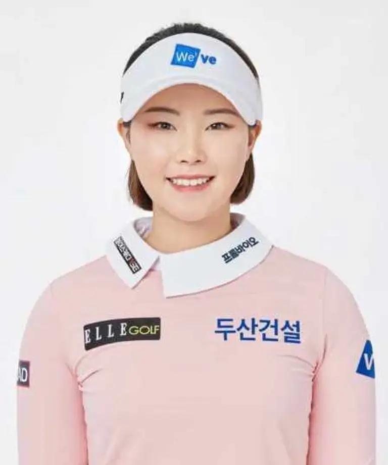 두산건설과 후원계약을 맺은 