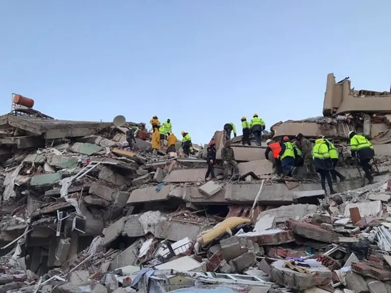 SK에코플랜트·DL이앤씨가 튀르키예 현지에서 구호활동을 하고 있다.