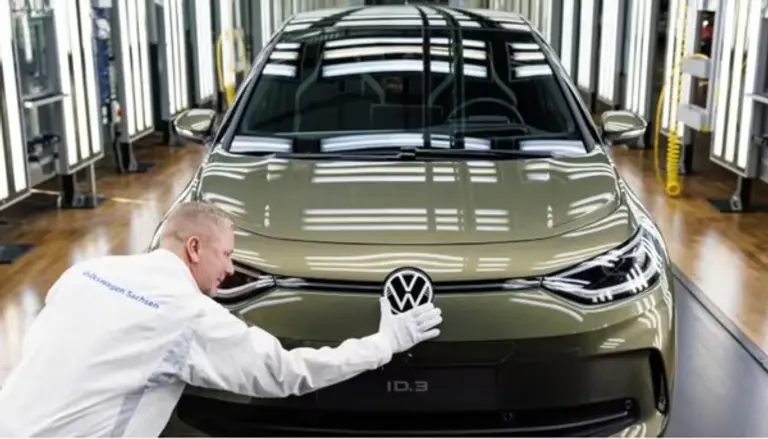 폭스바겐은 북미나 유럽 공장 위치에 대한 결정을 내린 것은 아니라고 말하고 있다. 출처=AFP/게티이미지