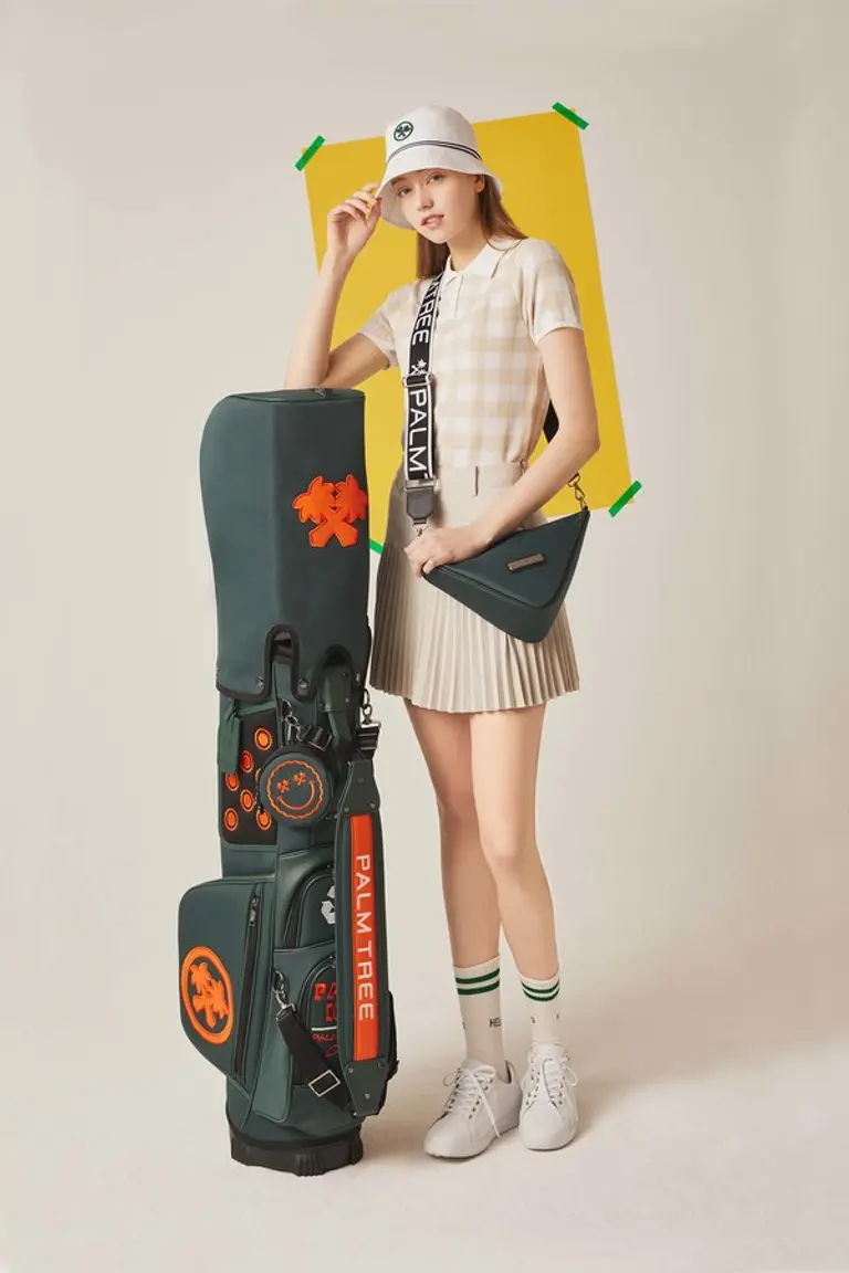 팜트리골프에서 100% 리사이클링 원단으로 제작한 공존 시리즈 골프 캐디백과 크로스백 이미지