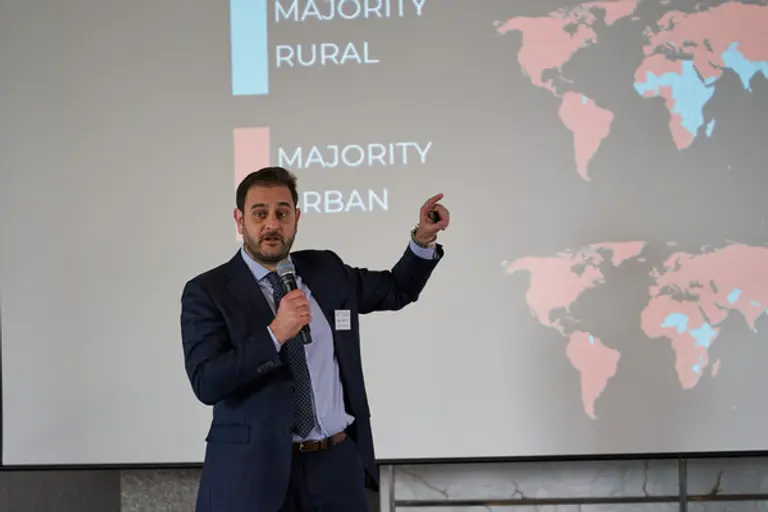 우고 발렌티 스마트시티 엑스포 사장이 22일 열린 기자 간담회에서 행사에 대해 설명하고 있다.