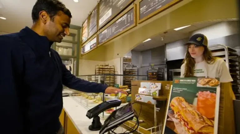 파네라 브레드는 22일(현지시간) 세인트루이스 주 두 개 매장에서 손바닥 스캔 결제 서비스 