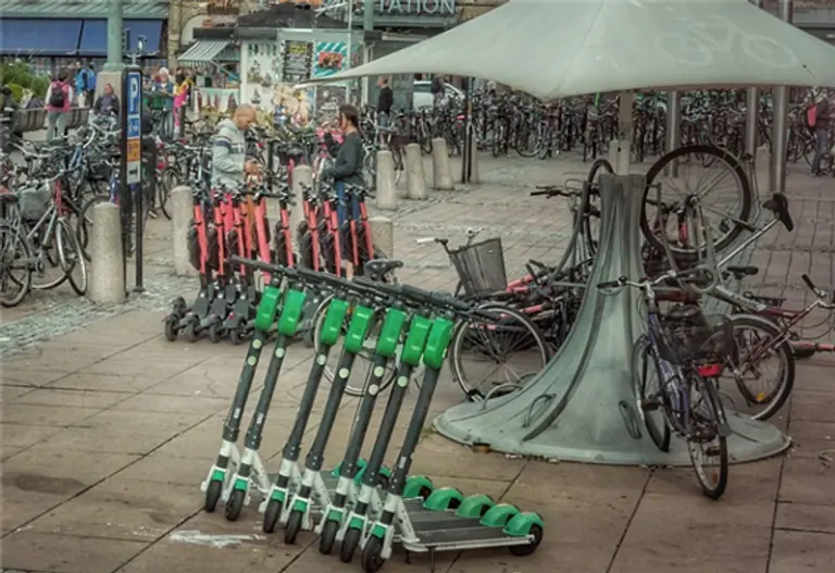 * 공유 전기 스코터에 대한 규제가 확산될 조짐이다. 사진=픽사베이