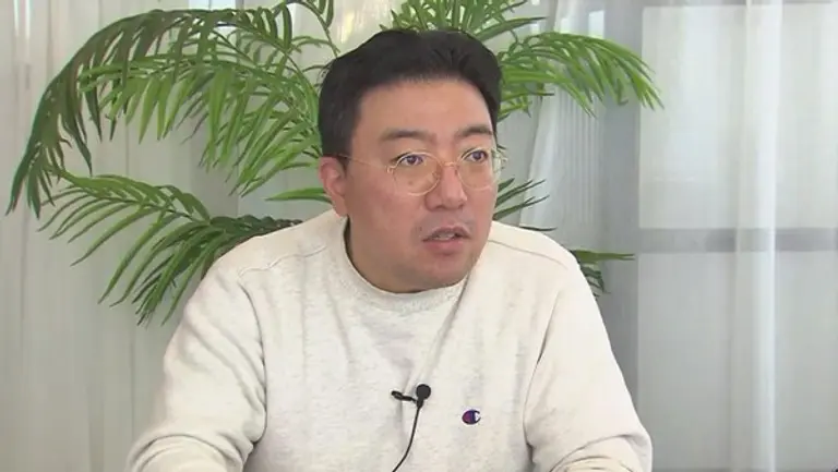 검찰이 SG증권발 주가 폭락 사태의 주범으로 지목된 라덕연 씨를 9일 체포했다. 