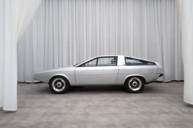 복원된 포니 쿠페