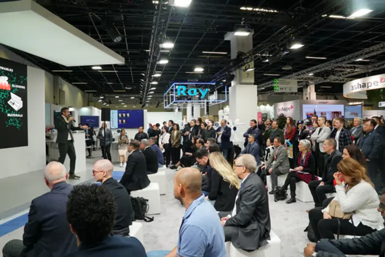 IDS 2023년 행사에 참여한 레이 모습.