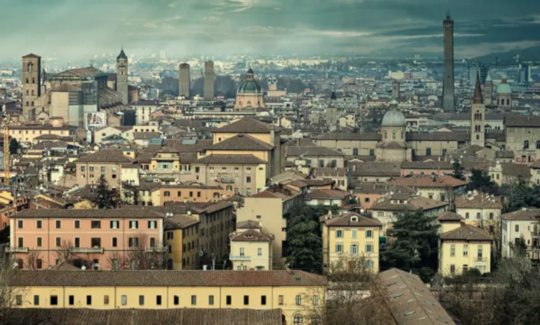 볼로냐시 전경 사진 픽사베이