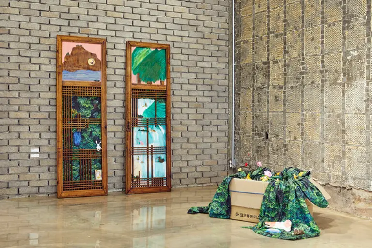 코오롱스포츠가 솟솟리버스 제주점에서 지속가능전시를 진행하고 있다.(사진제공 코오롱 FnC)