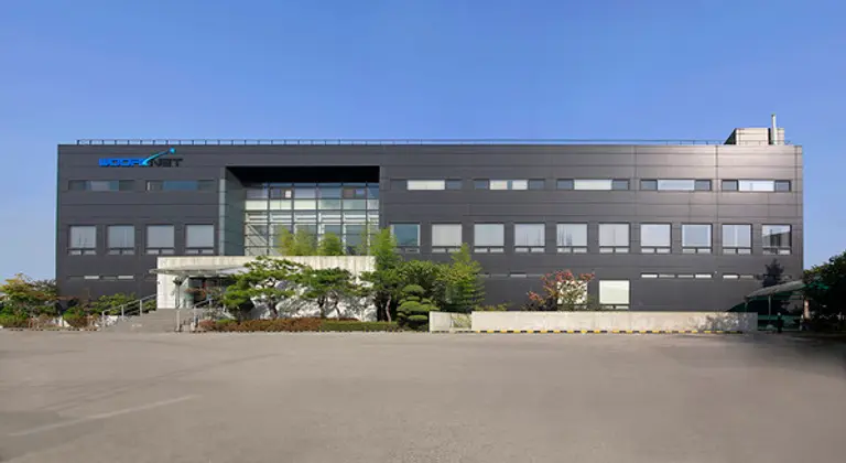  * 우리넷 사옥 전경.