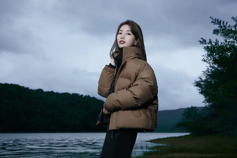 K2가 전속모델 수지와 함께한 가을·겨울 시즌 화보를 공개했다.(사진. K2)