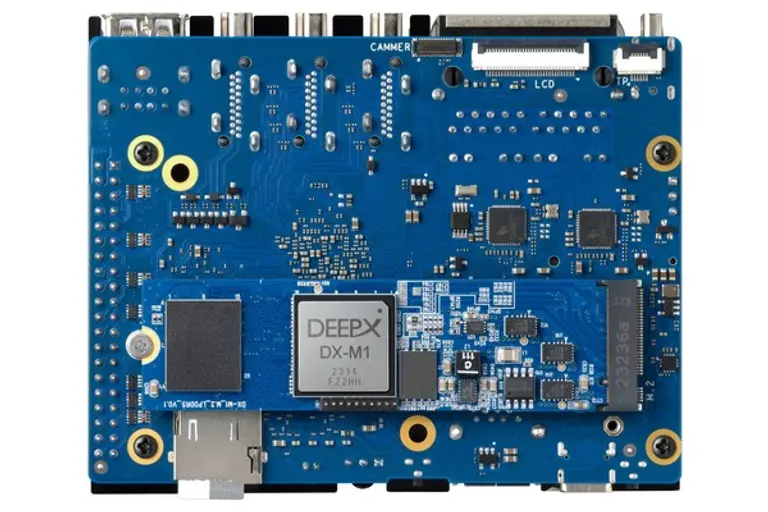 딥엑스 NPU가 탑재된 M.2 모듈과 연동한 오픈 플랫폼 보드 오렌지파이 [사진=딥엑스]