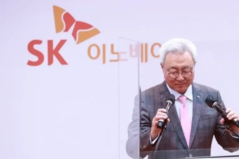  * 김준 SK이노베이션 대표이사. 김 부회장은 SK이노베이션 미래전략위원회와 ESG위원회 위원도 겸하고 있다.