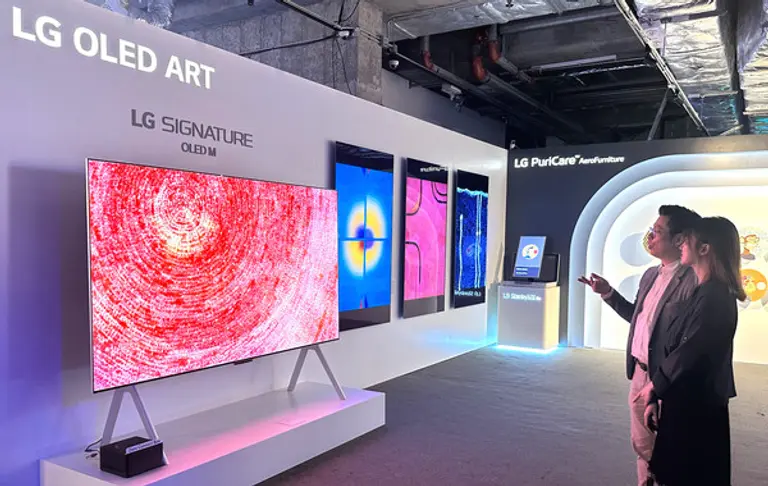 LG전자가 홍콩 아트페어에서 LG 올레드 TV 작품을 전시했다.