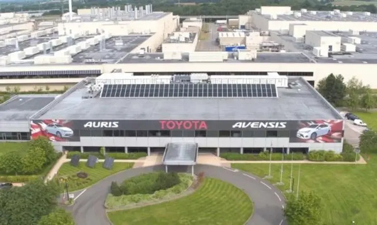 도요타는 미국 노스 캐롤라이나 EV 배터리 공장에 80억 달러를 추가 투자한다고 밝혔다.