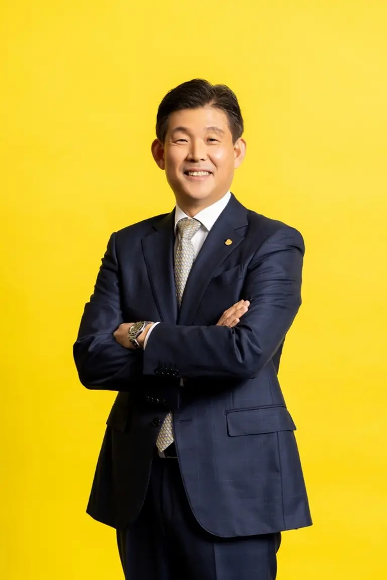 김경호 오뚜기 신임 글로벌사업본부장. 김 본부장은 함영준 회장과 사돈 사이다. 