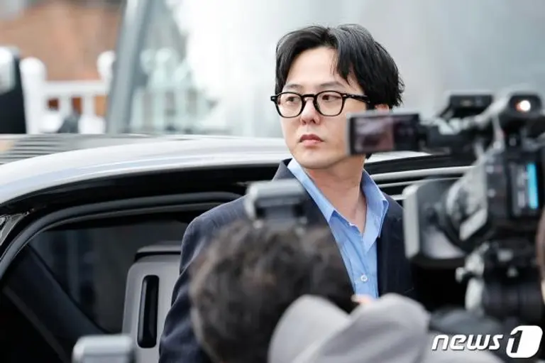 가수 지드래곤(본명 권지용·35)이 6일 