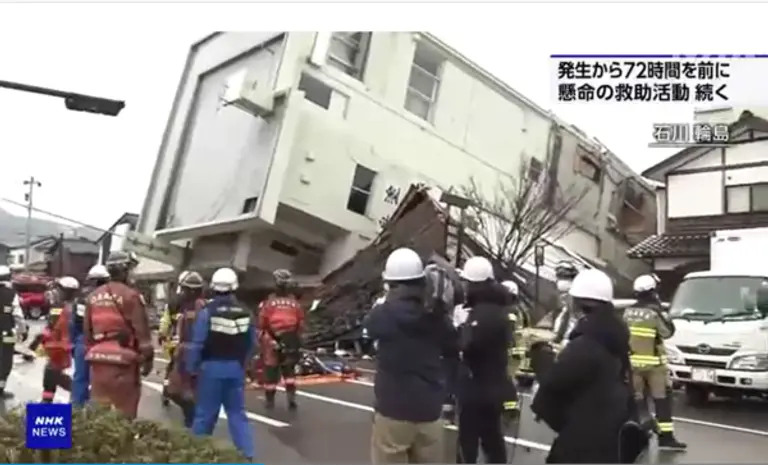 일본 이시카와현 지진 현장. NHK 화면 캡쳐.