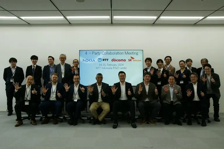 4개사 기술 관계자들이 지난 15일 일본 요코스카시 NTT R&D센터에서 진행된 기술 협력 회의에 참석한 모습