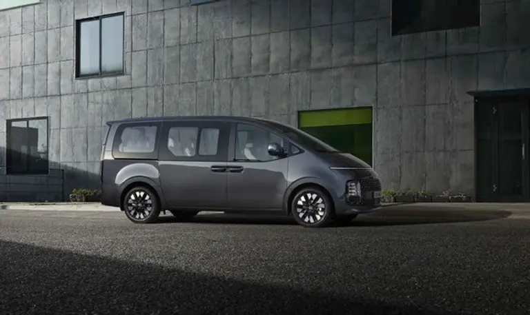 현대차 스타리아 HEV