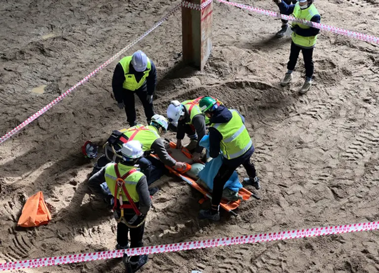 반도건설 현장직원들이 안전사고 예방을 위한 모의훈련을 진행하고 있다. (사진제공. 반도건설) 