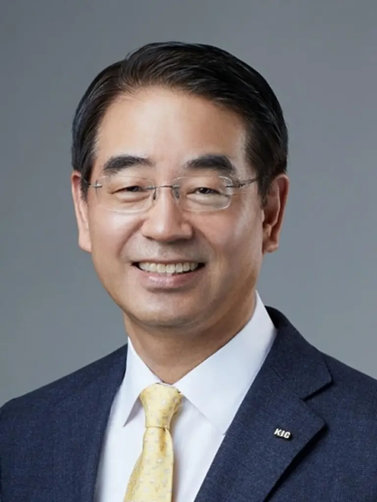 종근당홀딩스 최희남 대표이사