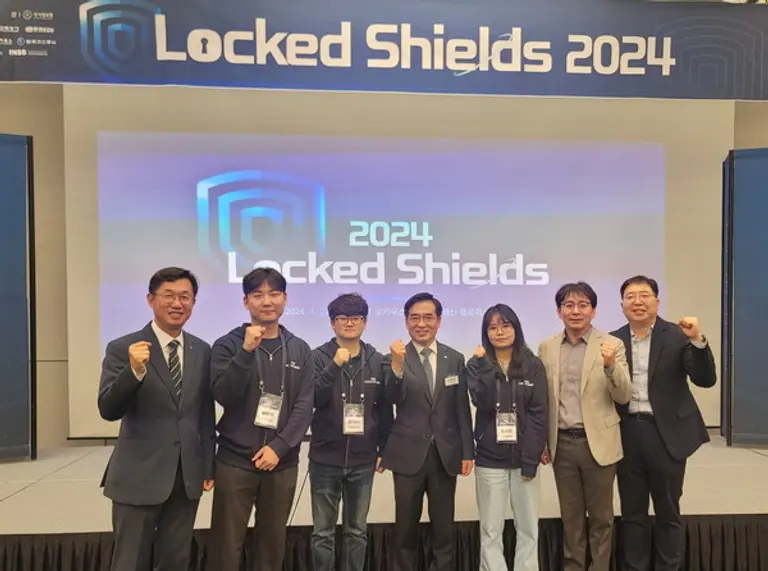 락드쉴즈 2024에 참여한 한전KDN 관계자들