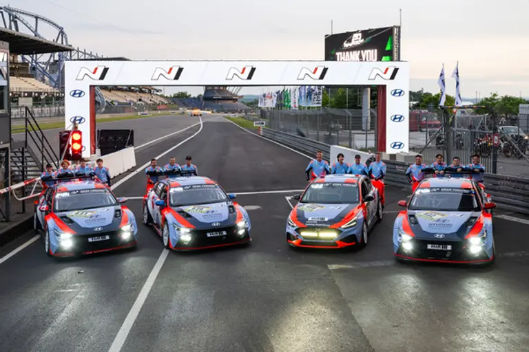 현대자동차는 ‘뉘르부르크링 24시 내구레이스’에서 9년 연속 완주를 성공했다.