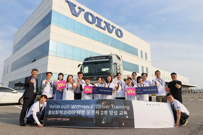 볼보트럭코리아가 제2기 여성 운전자 교육 프로그램 ‘볼보 아이언 우먼(Volvo Iron Women)’을 성공적으로 마무리했다.