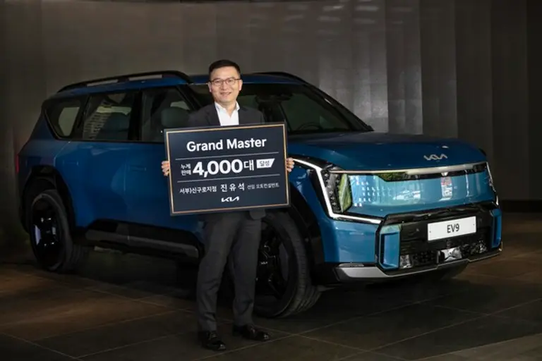 기아 진유석 선임 오토컨설턴트가 4천대 판매 ‘그랜드 마스터’에 등극했다.