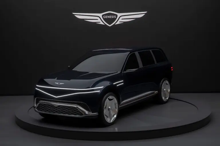 부산 벡스코에서 열린 ‘2024 부산모빌리티쇼’에서 아시아 최초로 공개한 제네시스 초대형 전동화 SUV ‘네오룬’ 콘셉트 외관