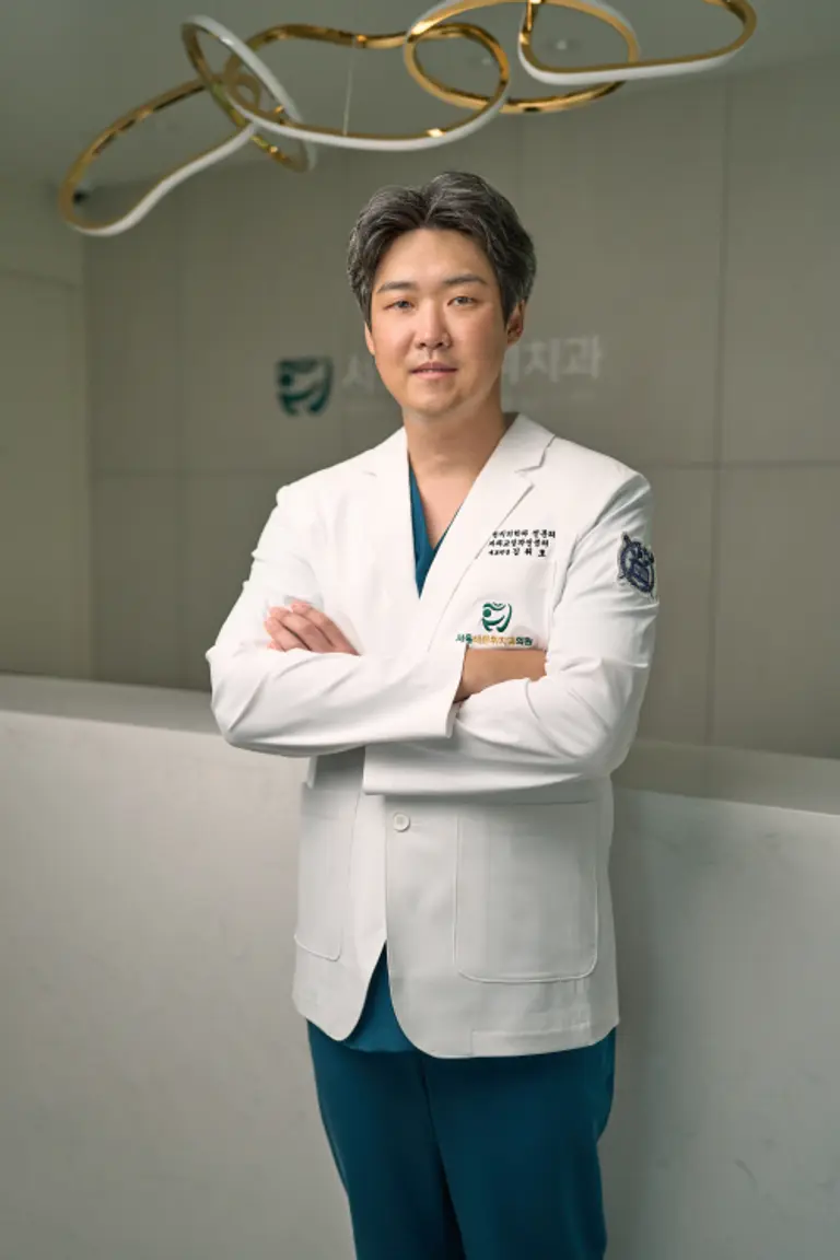 서울바른휘치과 김휘호 대표원장