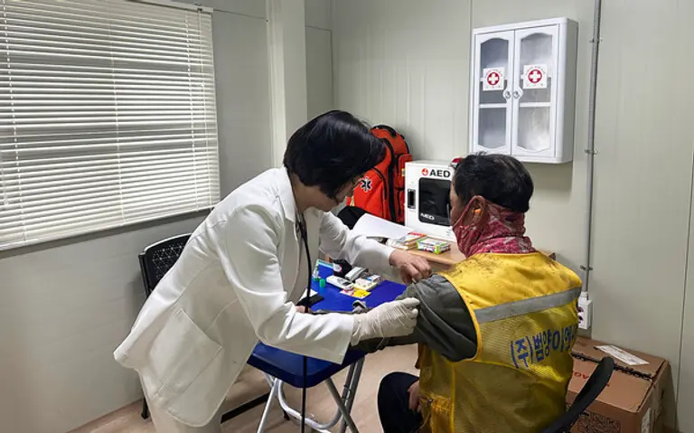 반도건설이 혹서기 온열질환 예방을 위해 전문 의료기관과 연계해 