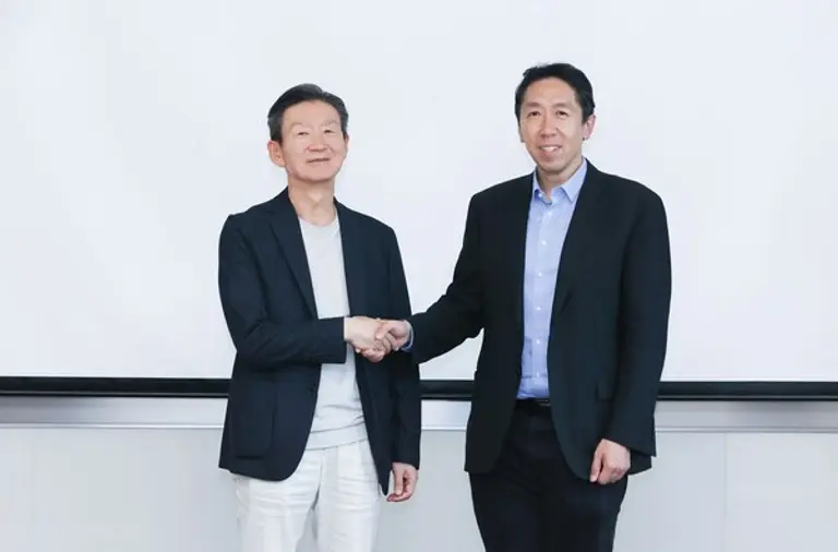 LGU+에서 만난 황현식 사장(왼쪽)과 앤드류 응 교수의 모습.