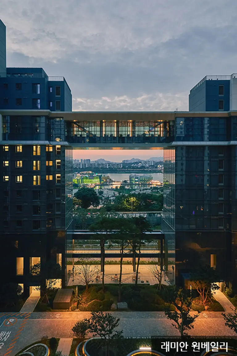 래미안 원베일리 스카이브릿지