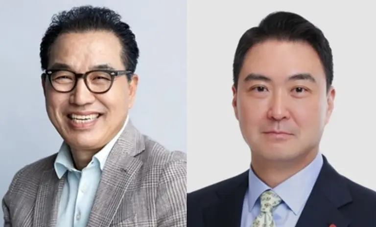 정준호 롯데쇼핑 백화점사업부 대표(왼쪽)와 강성현 롯데쇼핑 마트·슈퍼사업부 대표