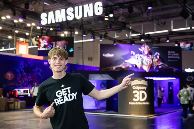 삼성전자 모델이 독일 쾰른에서 열린 