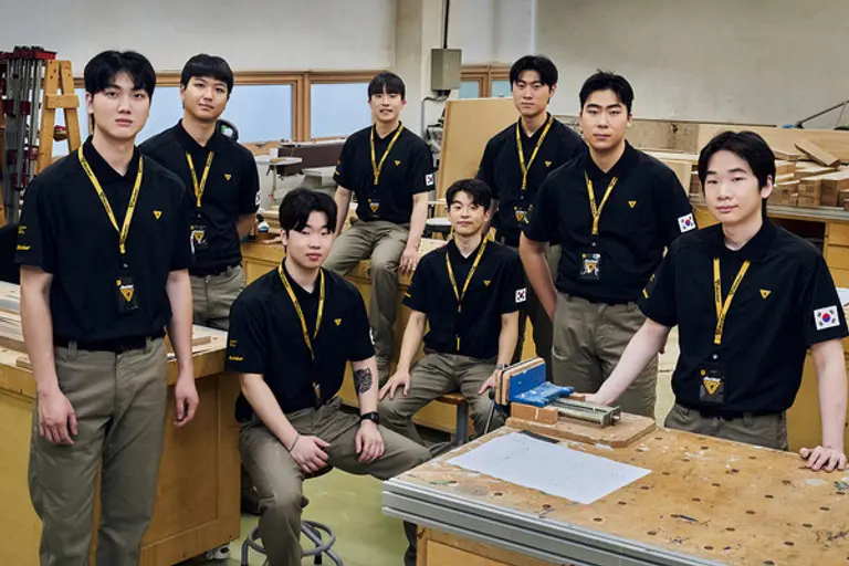 2024 리옹 국제기능올림픽대회에 참가하는 팀 볼디스트_단체 사진 (사진제공. 코오롱 FnC)