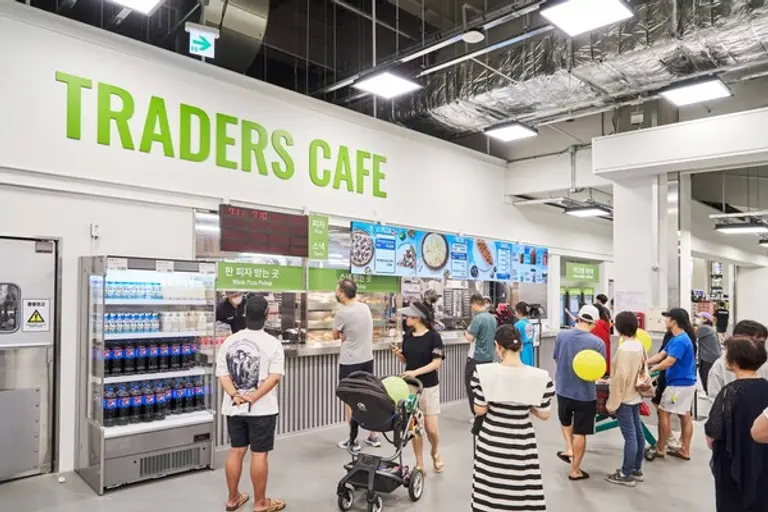 트레이더스 더타운몰 킨텍스점, T카페 전경 (사진제공=이마트)
