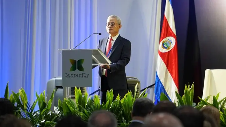 글로벌세아 김웅기 회장이 코스타리카 공장 준공 행사에서 인사말을 하고 있다. (사진제공=쌍용건설)